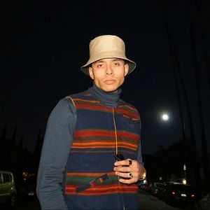 Meet your Posher, Omar